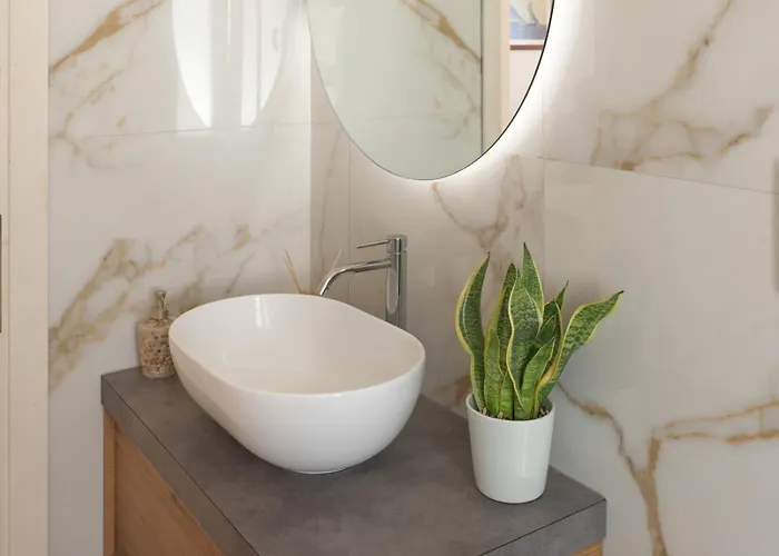 Ca Del Mar Venice Luxury Apartments